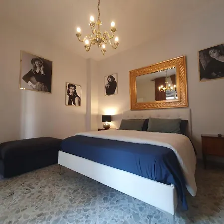 Penzion Stanza Privata 2 O 3 Posti Letto Con Bagno Privato In E Balcone Casa Vacanze Cado Dalle Nubi *